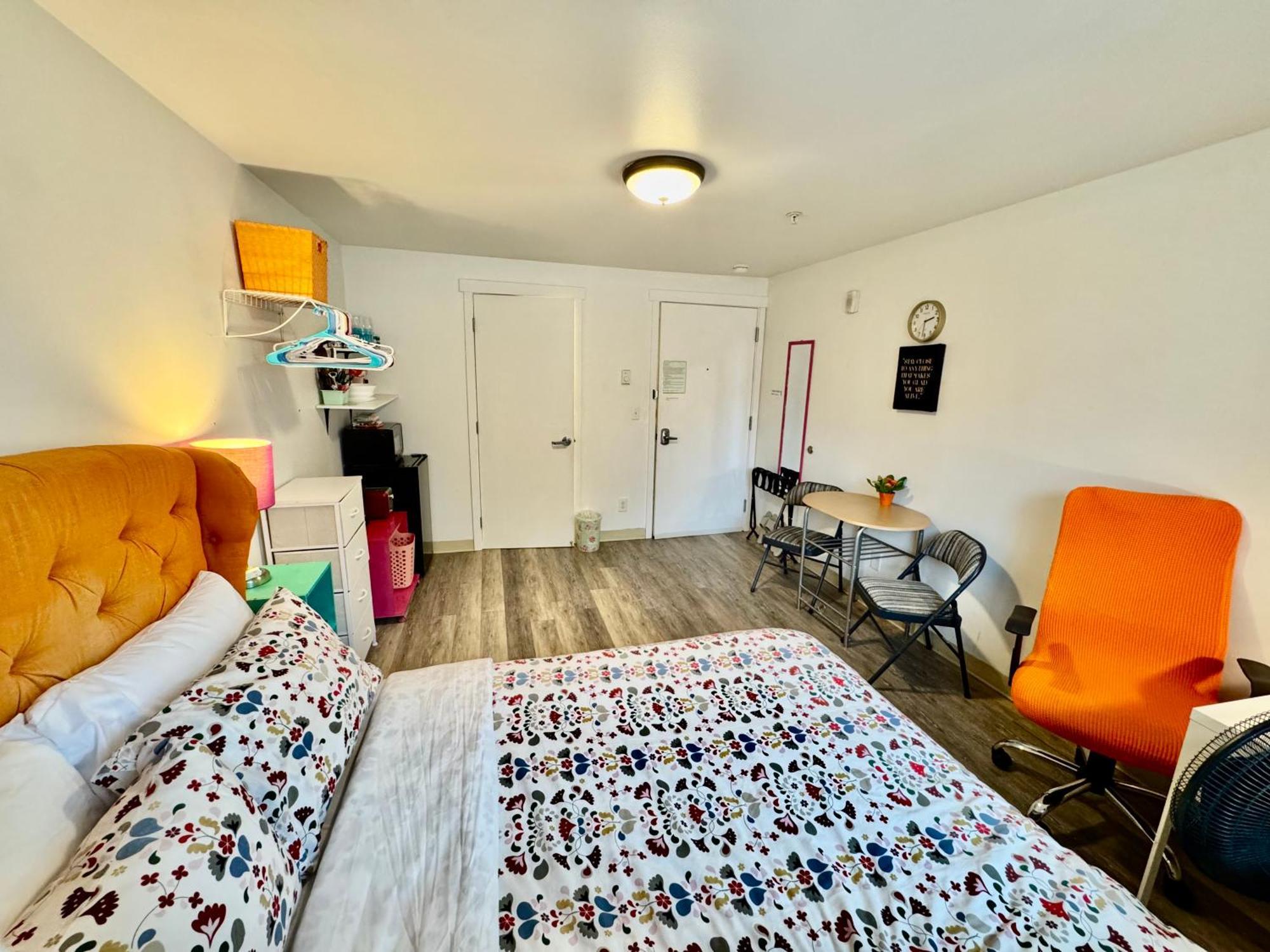 Micro Studio Apartment In University District- 10 Mins Walk To University Of Wa Seattle Eksteriør billede