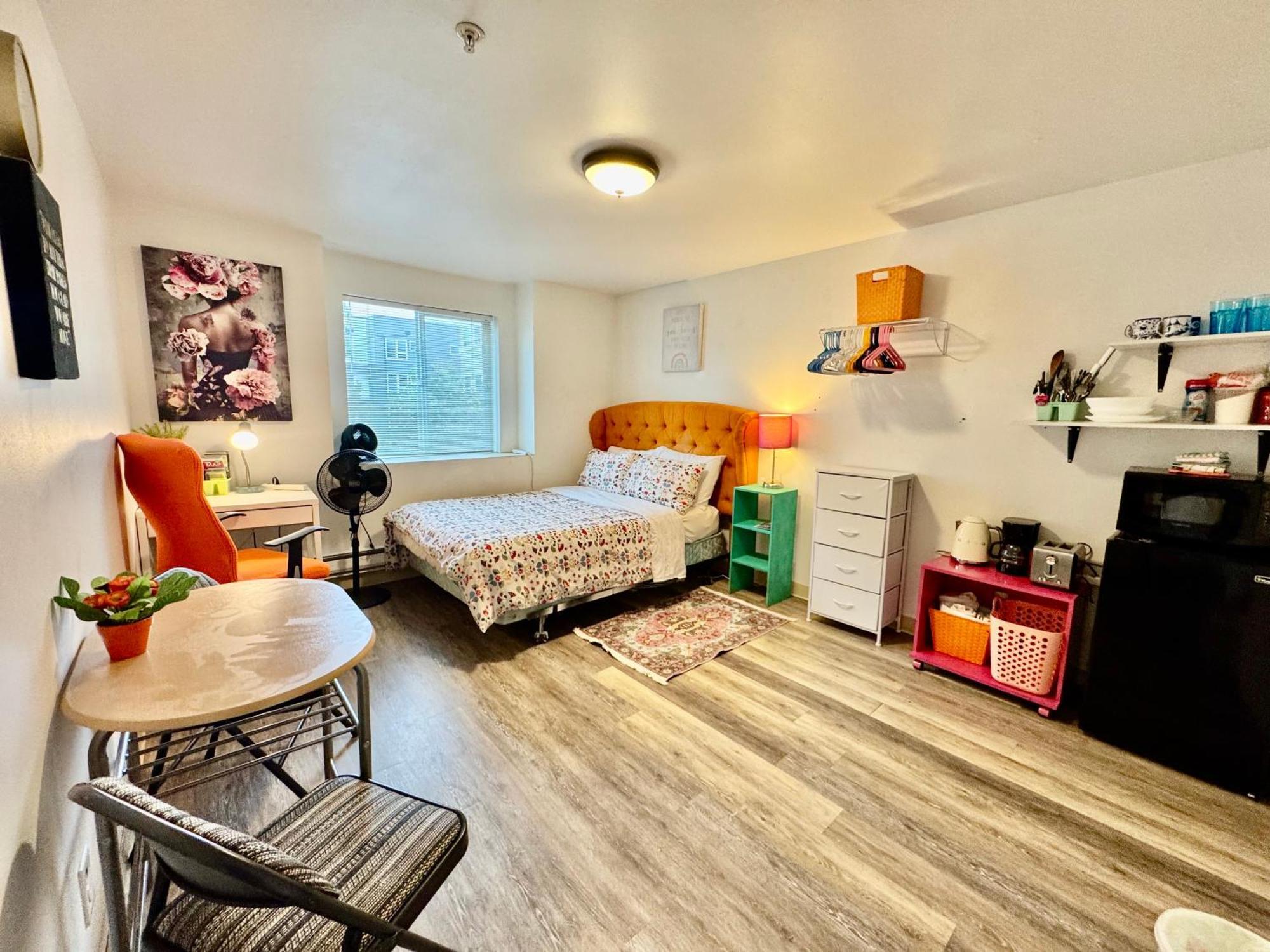 Micro Studio Apartment In University District- 10 Mins Walk To University Of Wa Seattle Eksteriør billede